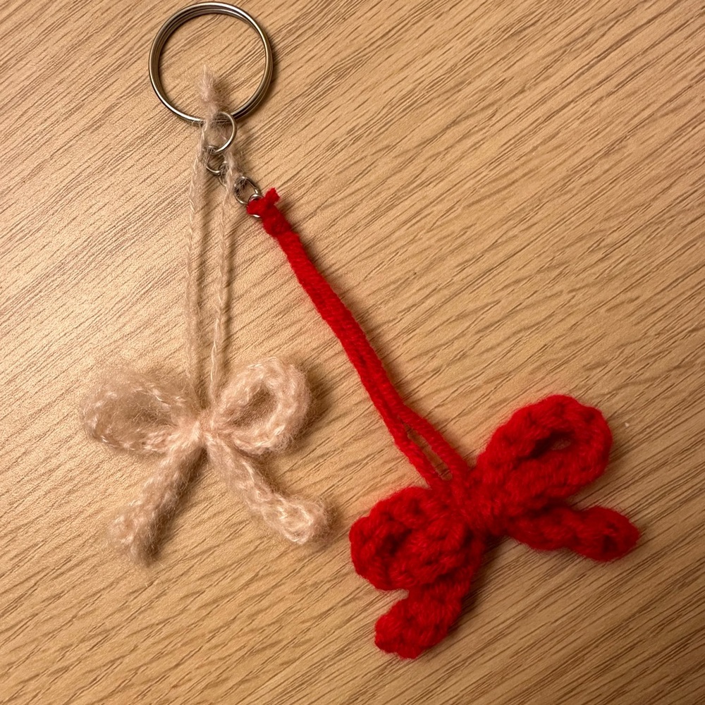 Bow keychain